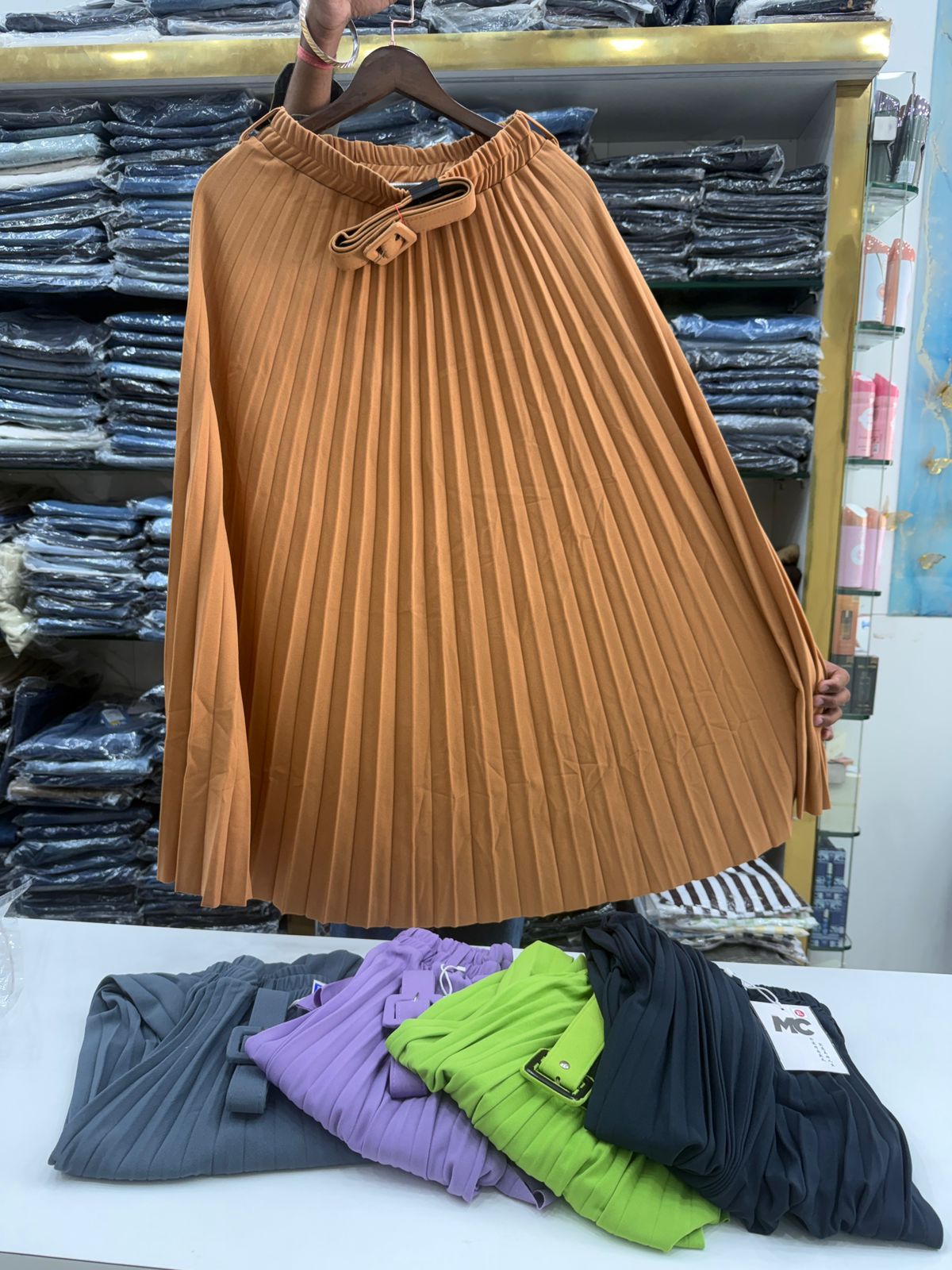 Product / Style Image Placeholder (700 x 900 px)